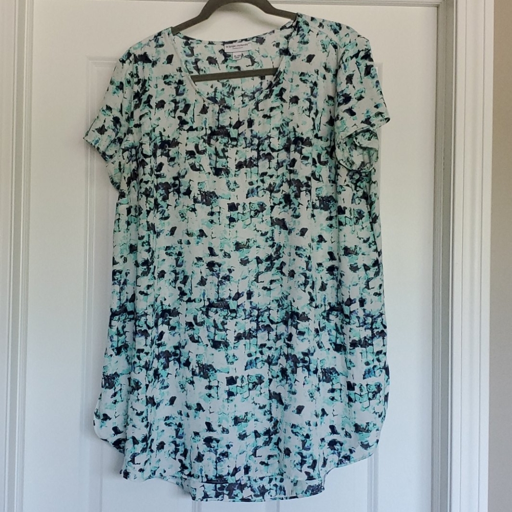 Liz Lange Maternity Shirt